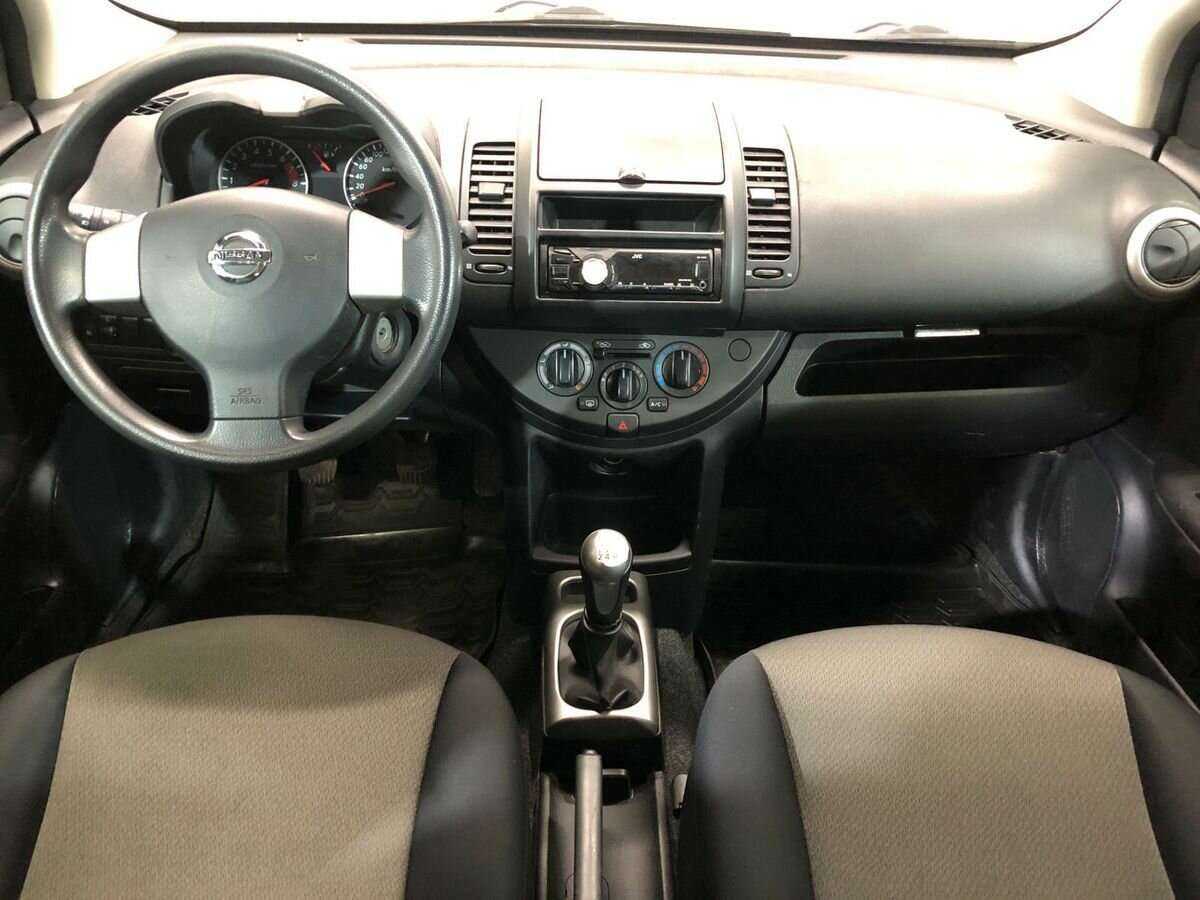 Nissan Note б/у, 2013, Механическая. Фото: #8