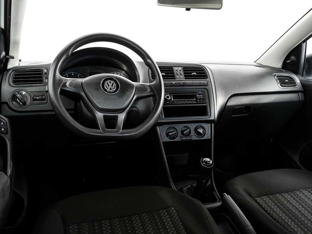 Volkswagen Polo б/у, 2018, Механическая. Фото: #8