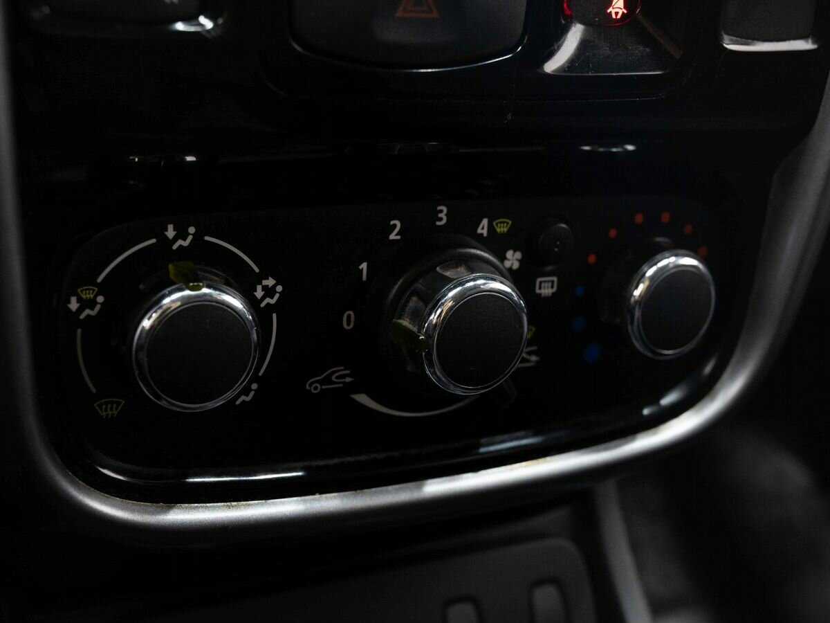 Renault Duster б/у, 2013, Механическая. Фото: #19