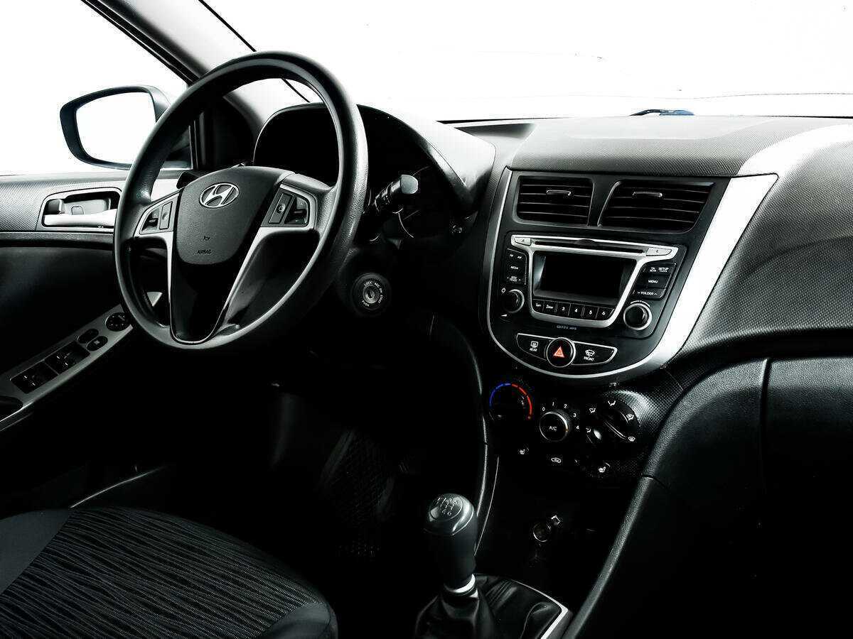 Hyundai Solaris б/у, 2016, Механическая. Фото: #8