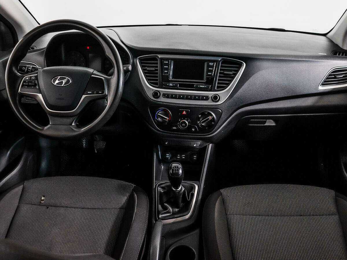 Hyundai Solaris б/у, 2019, Механическая. Фото: #11