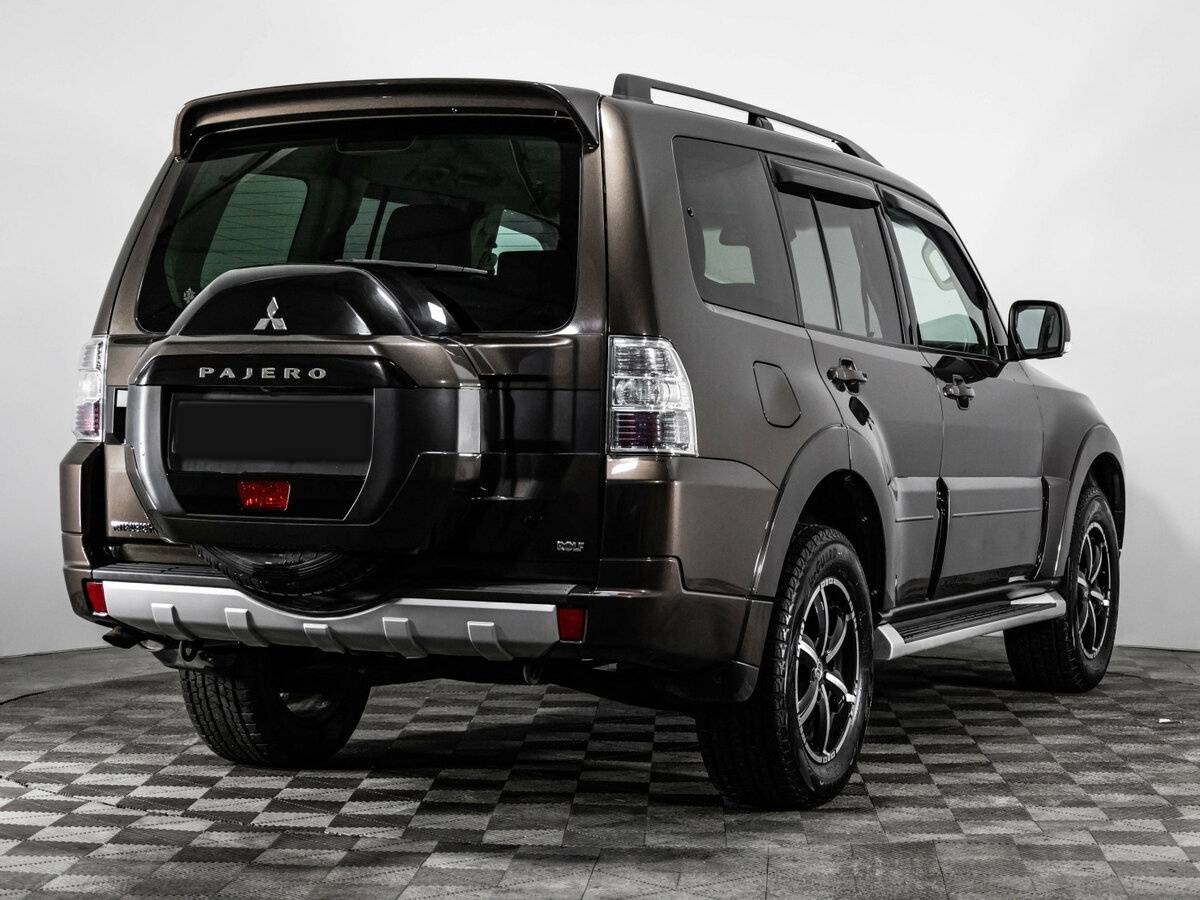 Mitsubishi Pajero б/у, 2017, Автоматическая. Фото: #5