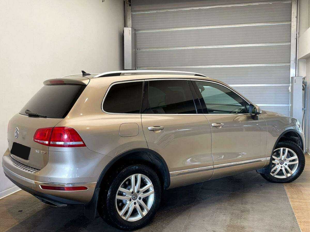 Volkswagen Touareg б/у, 2015, Автоматическая. Фото: #3