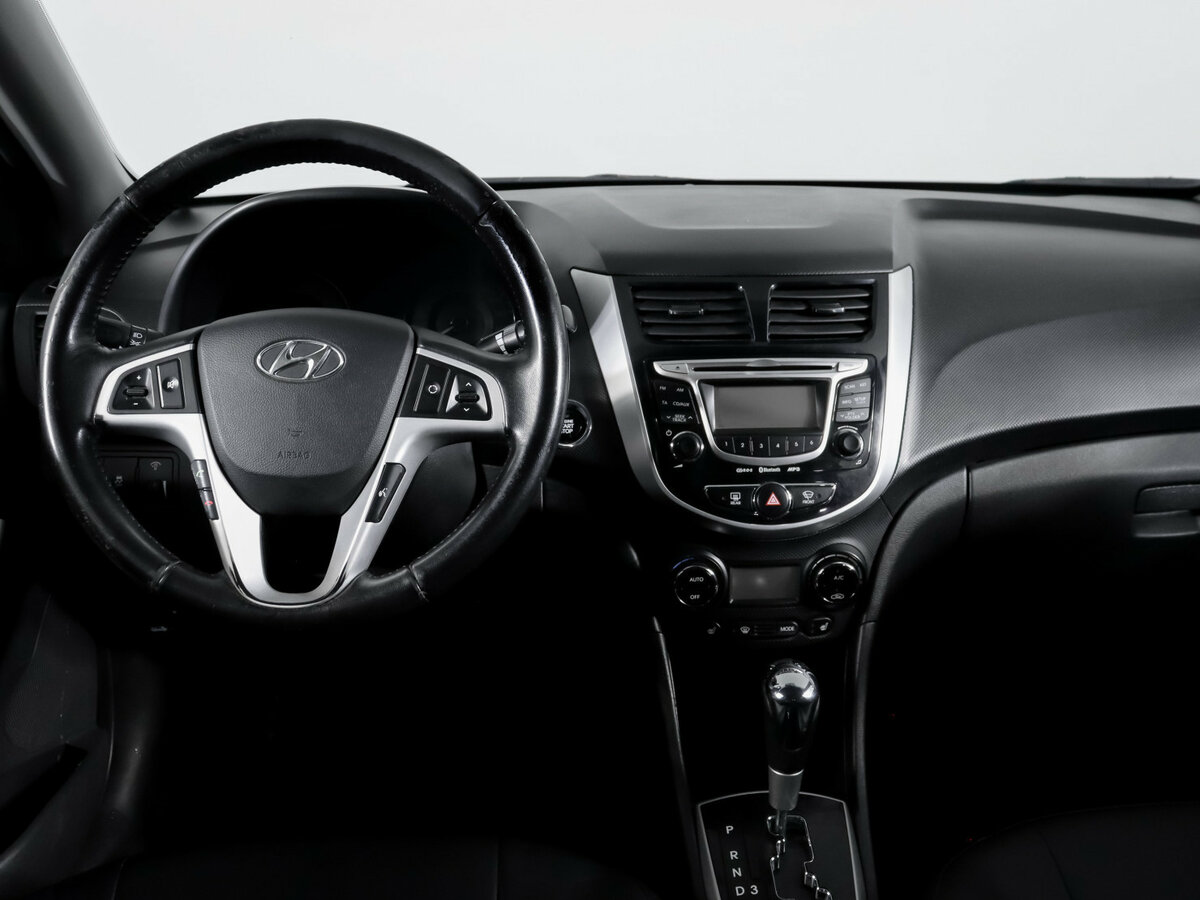 Hyundai Solaris б/у, 2012, Автоматическая. Фото: #9