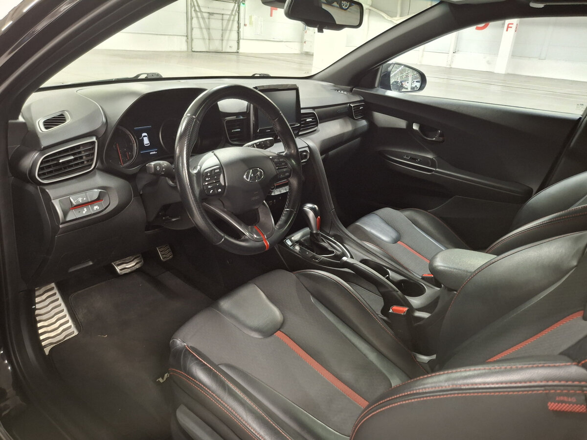Hyundai Veloster б/у, 2019, Роботизированная. Фото: #15