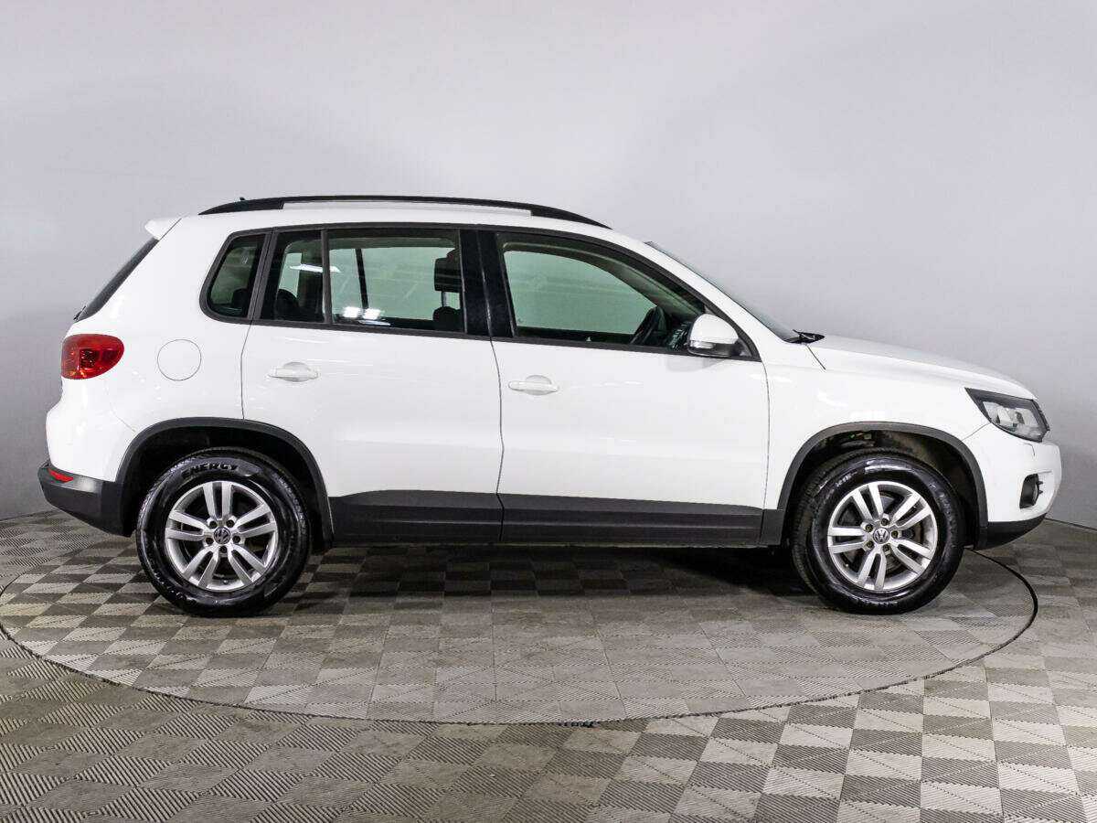 Volkswagen Tiguan б/у, 2015, Автоматическая. Фото: #3