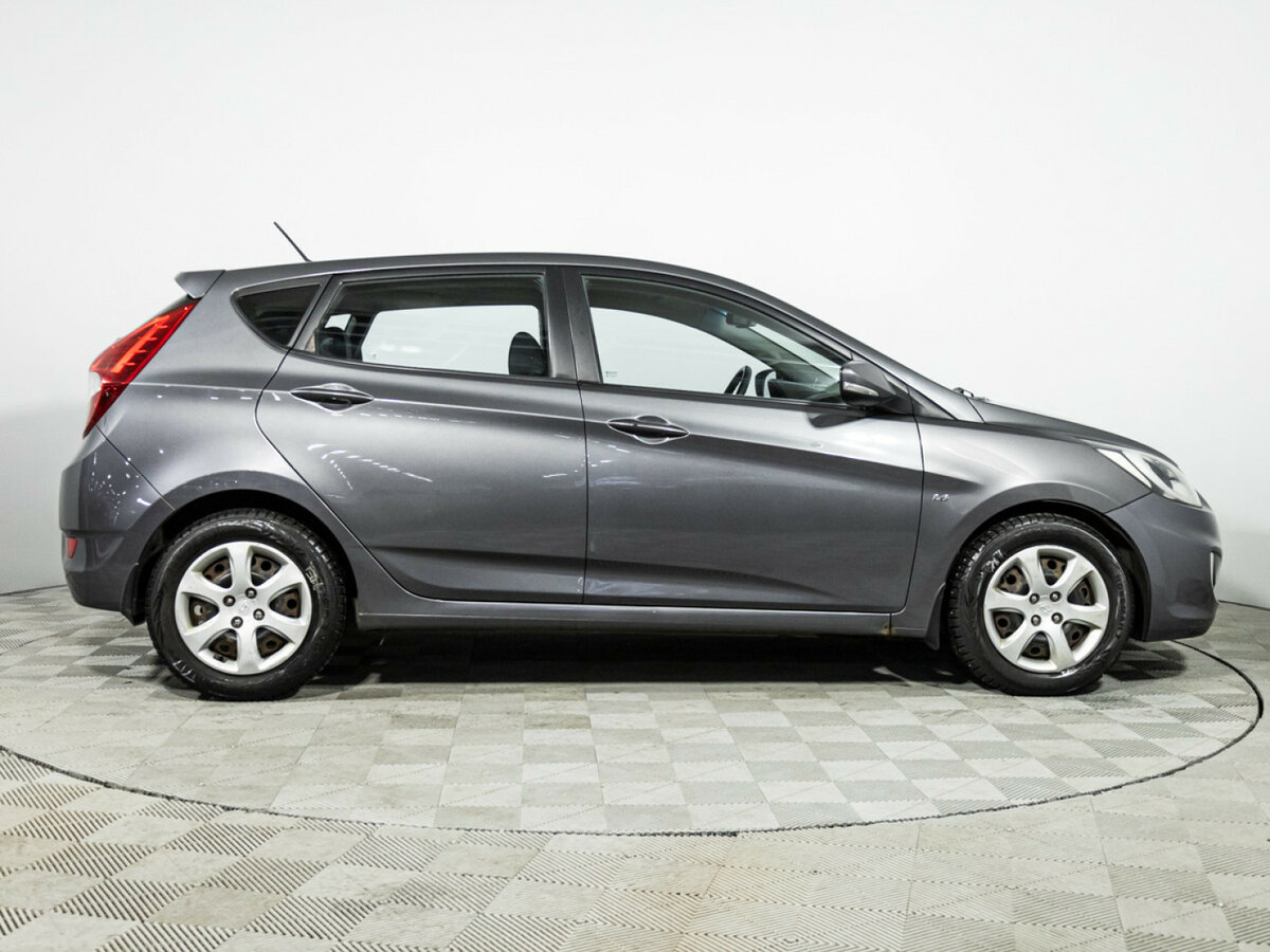 Hyundai Solaris б/у, 2012, Автоматическая. Фото: #3