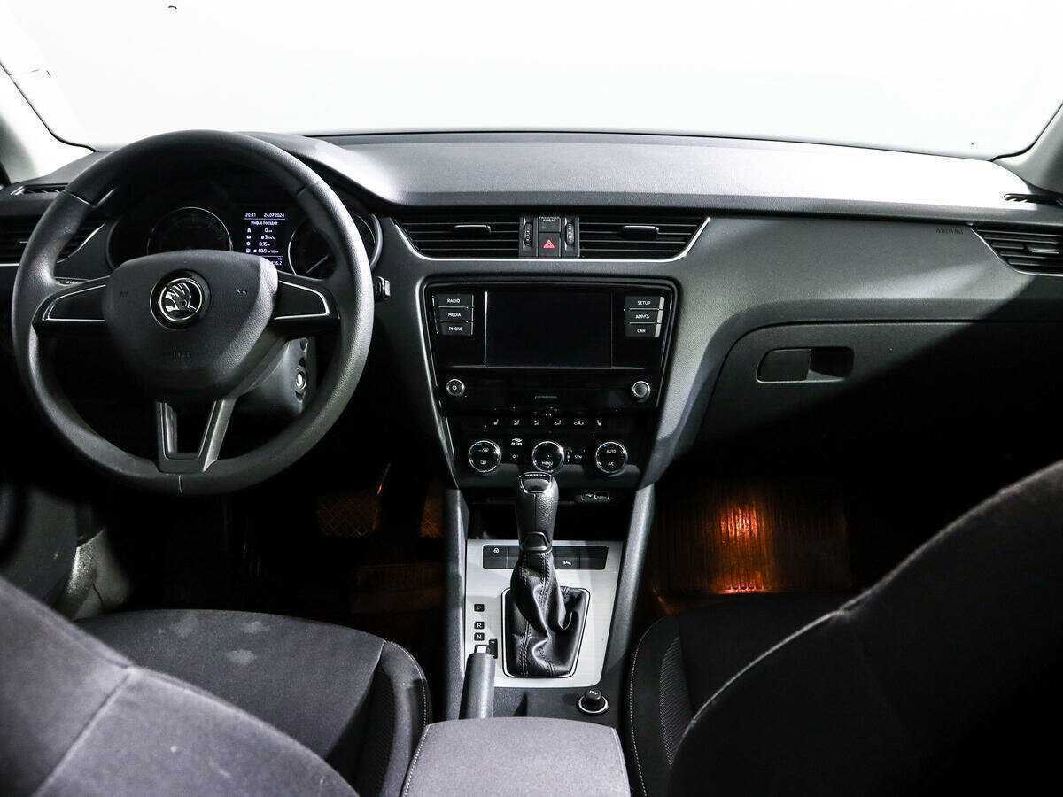 Skoda Octavia б/у, 2019, Автоматическая. Фото: #11