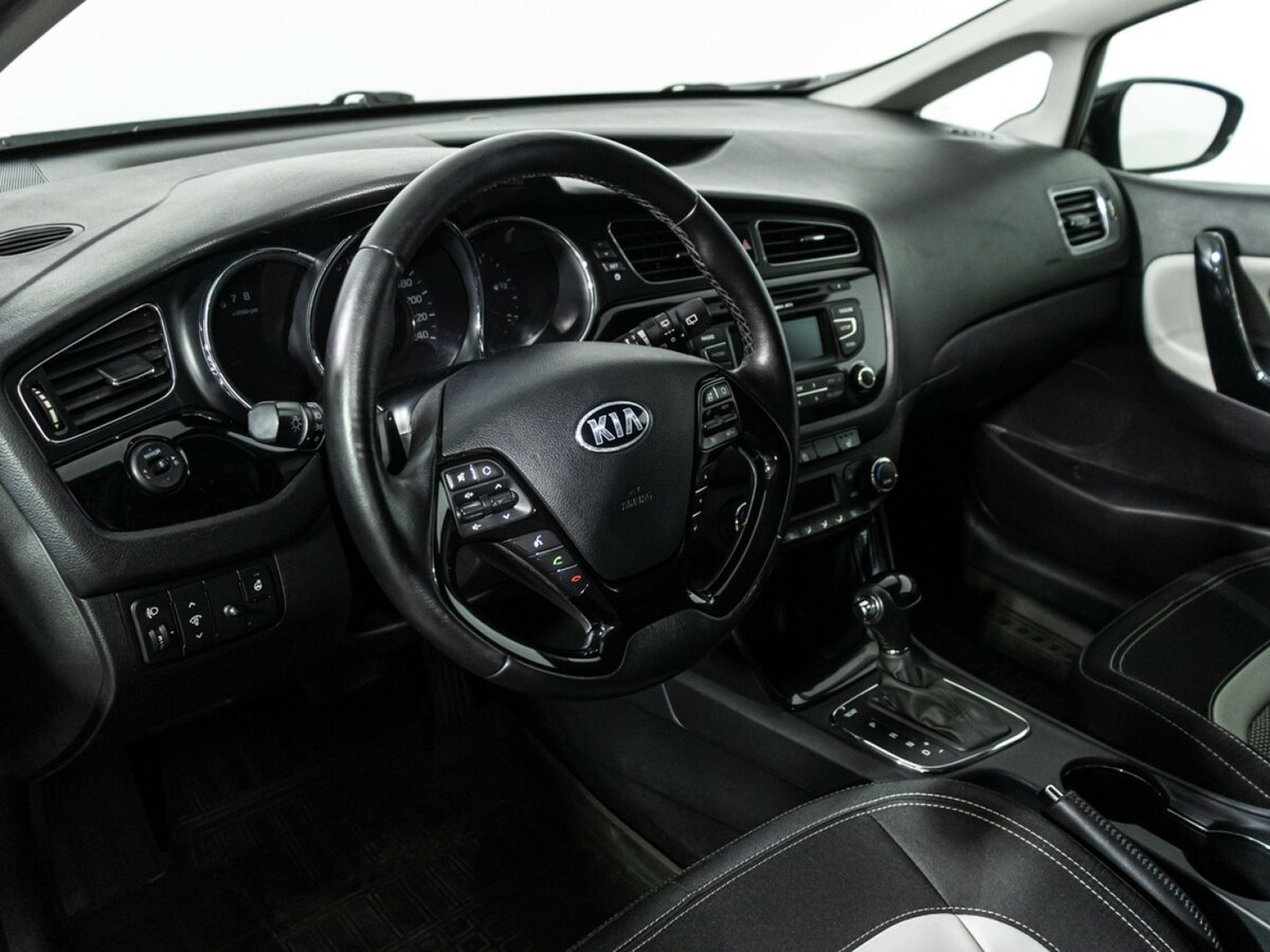 Kia Ceed б/у, 2013, Автоматическая. Фото: #10