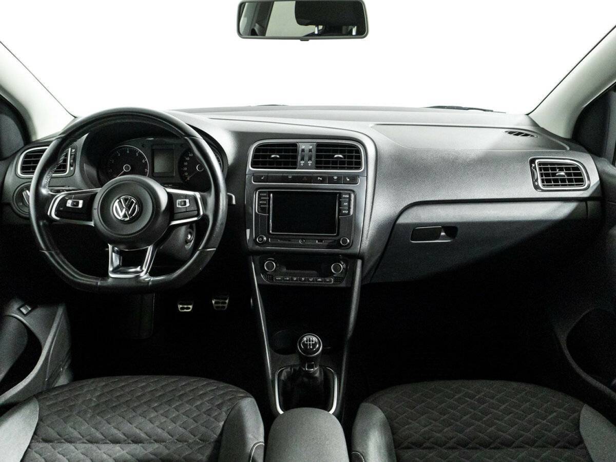 Volkswagen Polo б/у, 2018, Механическая. Фото: #12