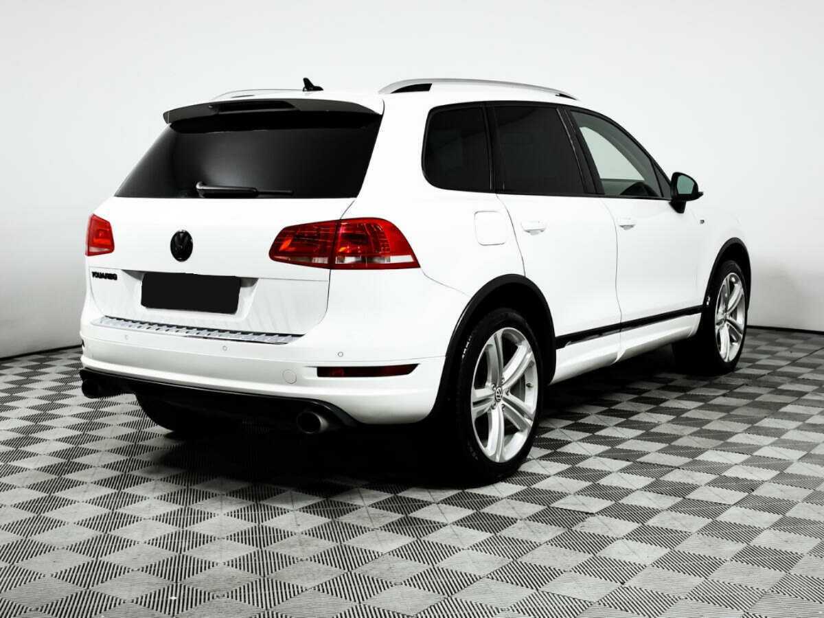 Volkswagen Touareg б/у, 2012, Автоматическая. Фото: #4