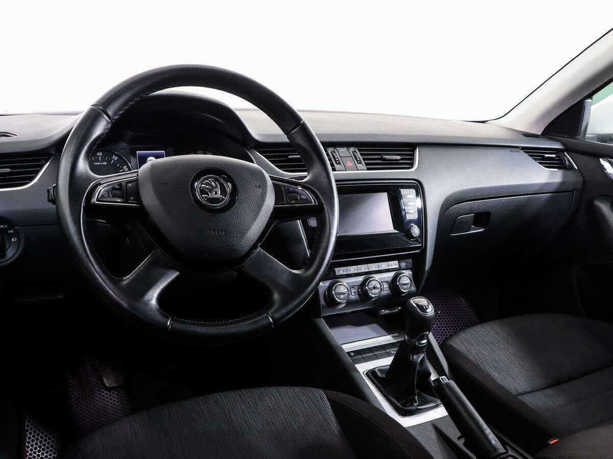 Skoda Octavia б/у, 2015, Механическая. Фото: #8