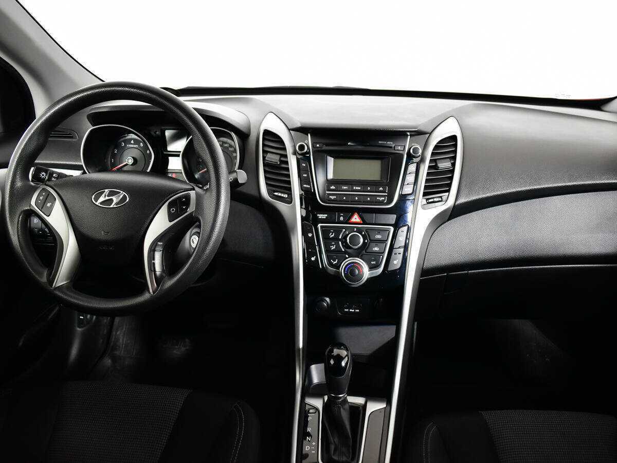 Hyundai i30 б/у, 2014, Автоматическая. Фото: #11