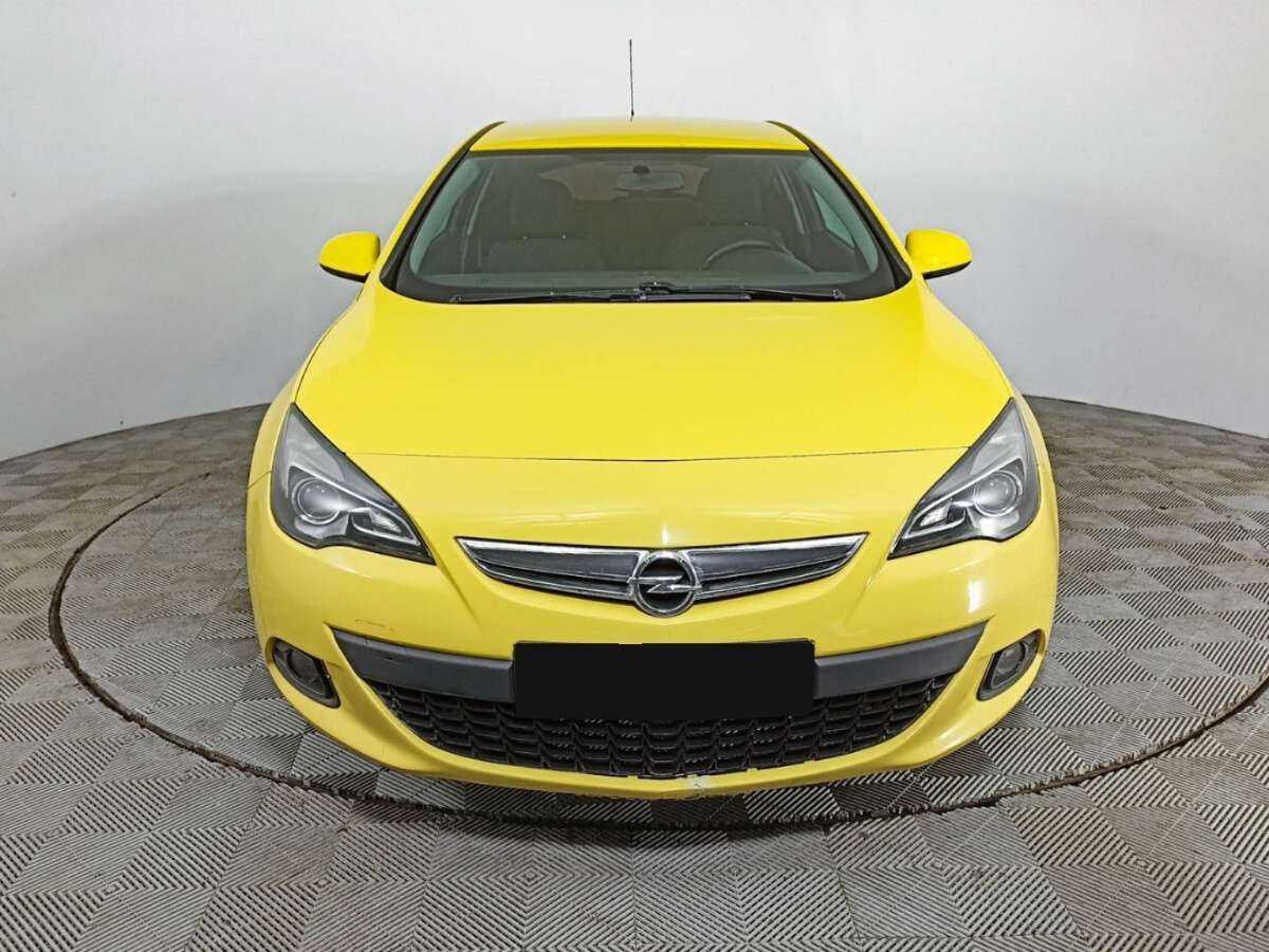 Opel Astra б/у, 2014, Механическая. Фото: #1