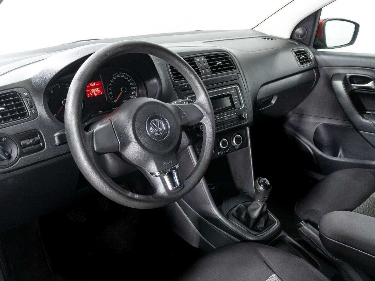 Volkswagen Polo б/у, 2014, Механическая. Фото: #10