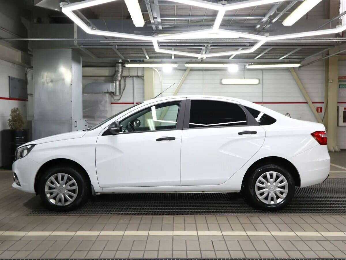 Lada (ВАЗ) Vesta б/у, 2021, Механическая. Фото: #2