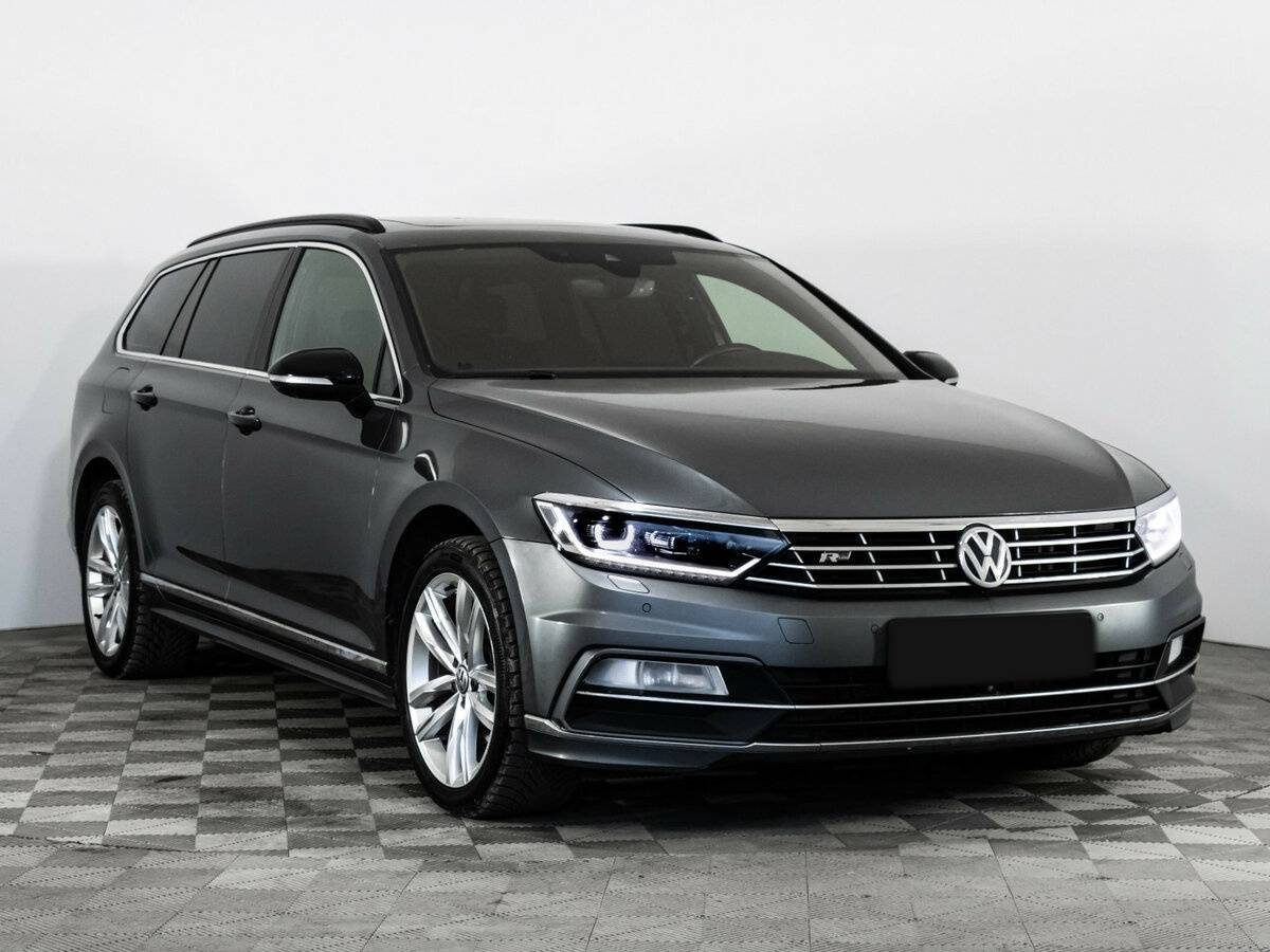 Volkswagen Passat б/у, 2016, Роботизированная. Фото: #2