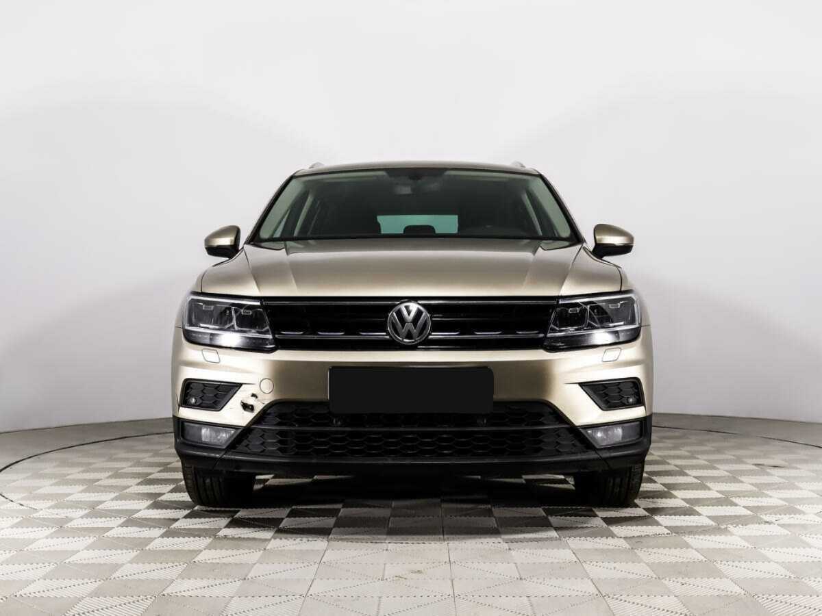 Volkswagen Tiguan б/у, 2017, Роботизированная. Фото: #1
