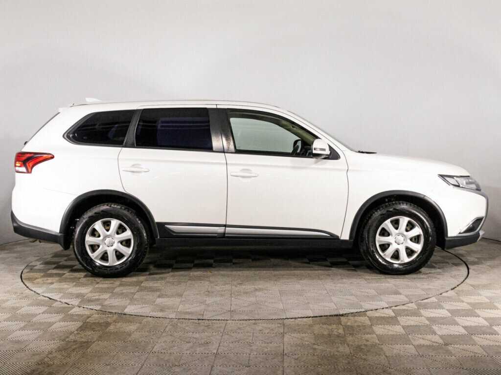 Mitsubishi Outlander б/у, 2018, Вариатор. Фото: #3