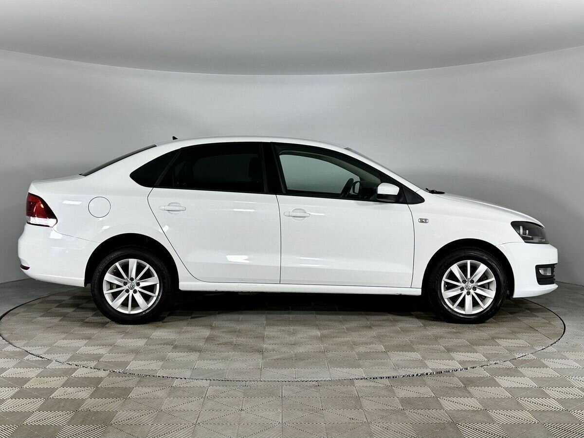 Volkswagen Polo б/у, 2016, Автоматическая. Фото: #4