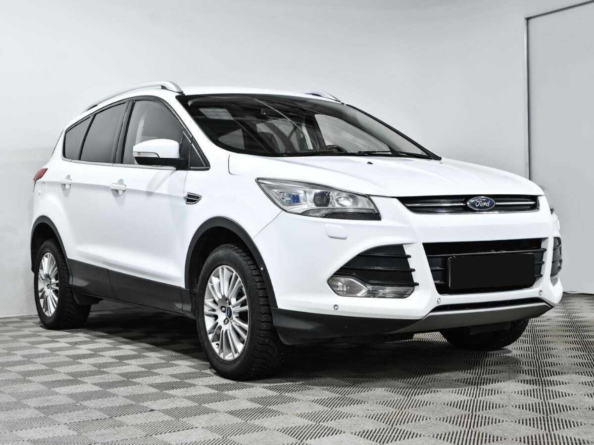 Ford Kuga б/у, 2016, Автоматическая. Фото: #2