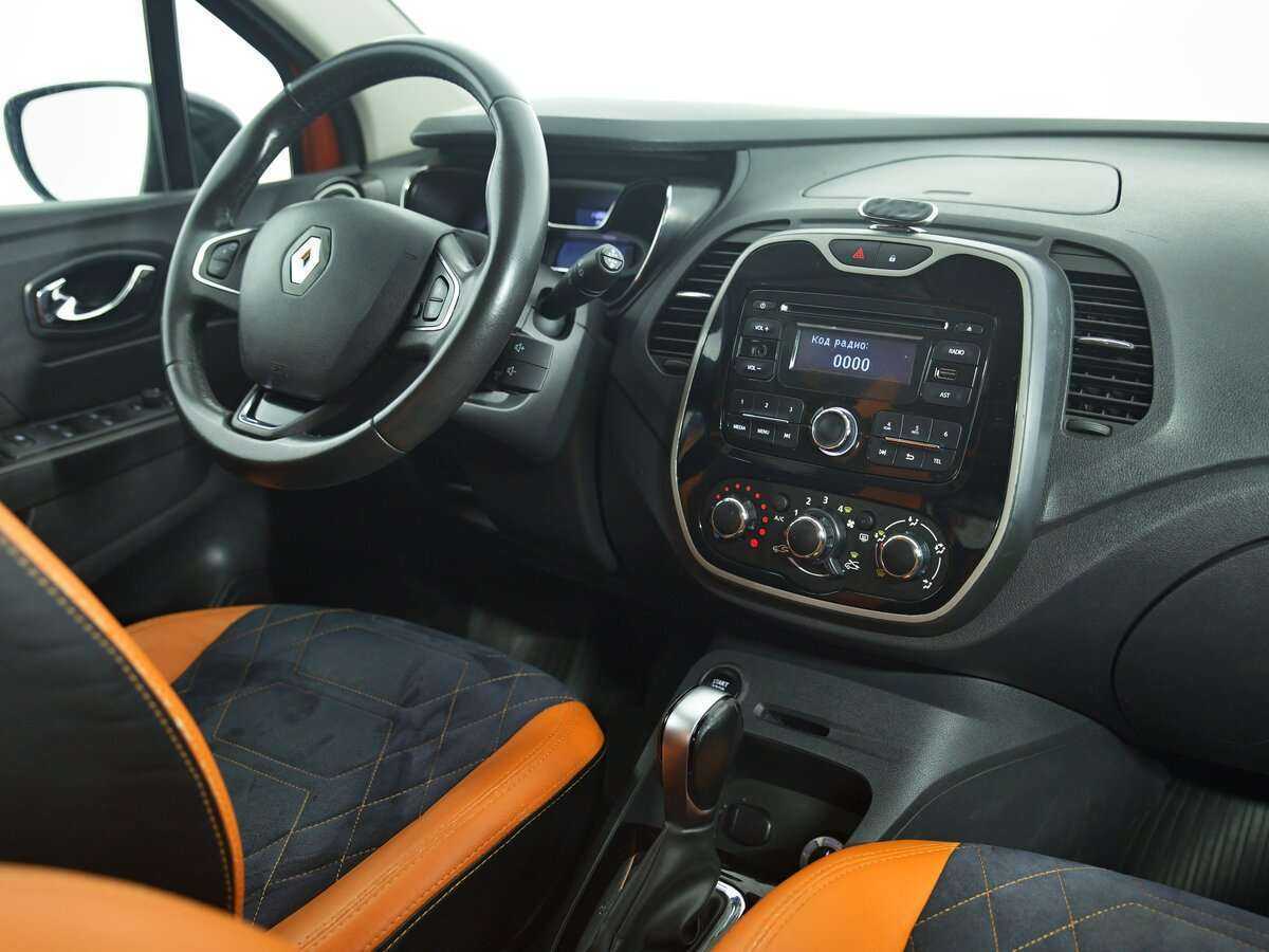 Renault Kaptur б/у, 2016, Автоматическая. Фото: #12