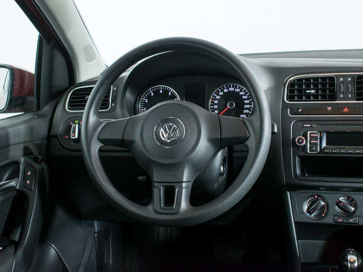 Volkswagen Polo б/у, 2012, Роботизированная. Фото: #13
