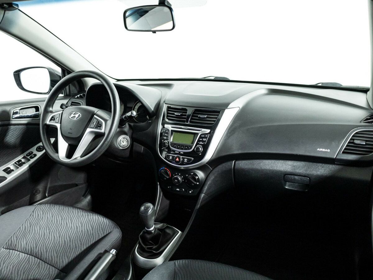 Hyundai Solaris б/у, 2012, Механическая. Фото: #8