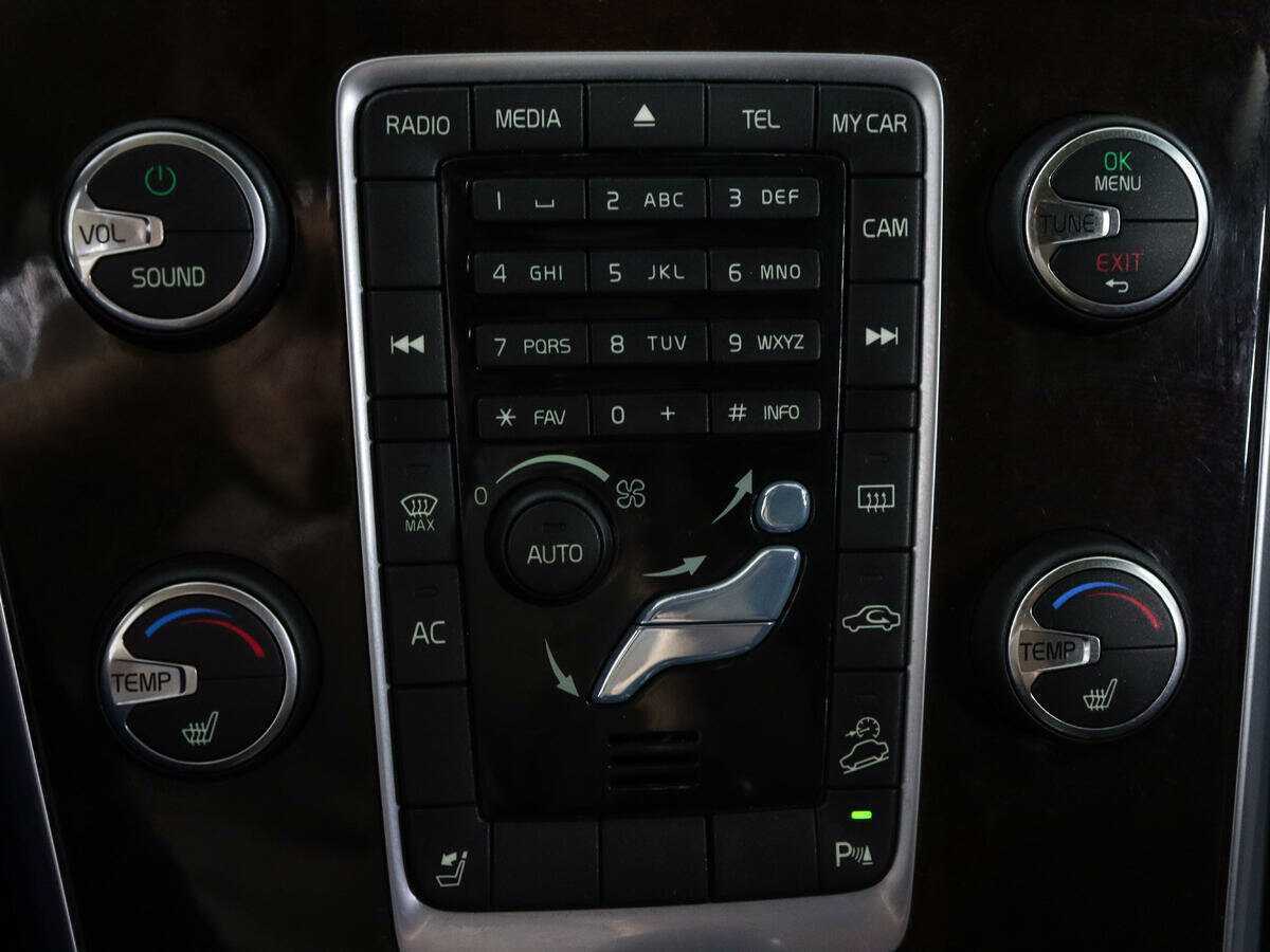 Volvo XC60 б/у, 2012, Автоматическая. Фото: #22