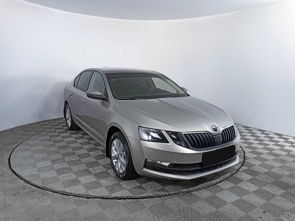 Skoda Octavia б/у, 2019, Механическая. Фото: #2
