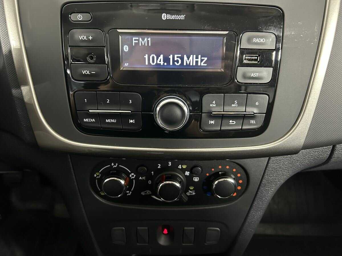 Renault Sandero б/у, 2021, Механическая. Фото: #11