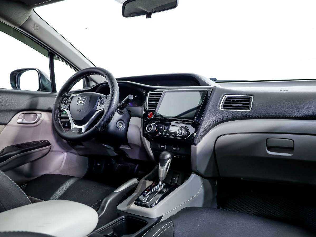 Honda Civic б/у, 2013, Автоматическая. Фото: #8