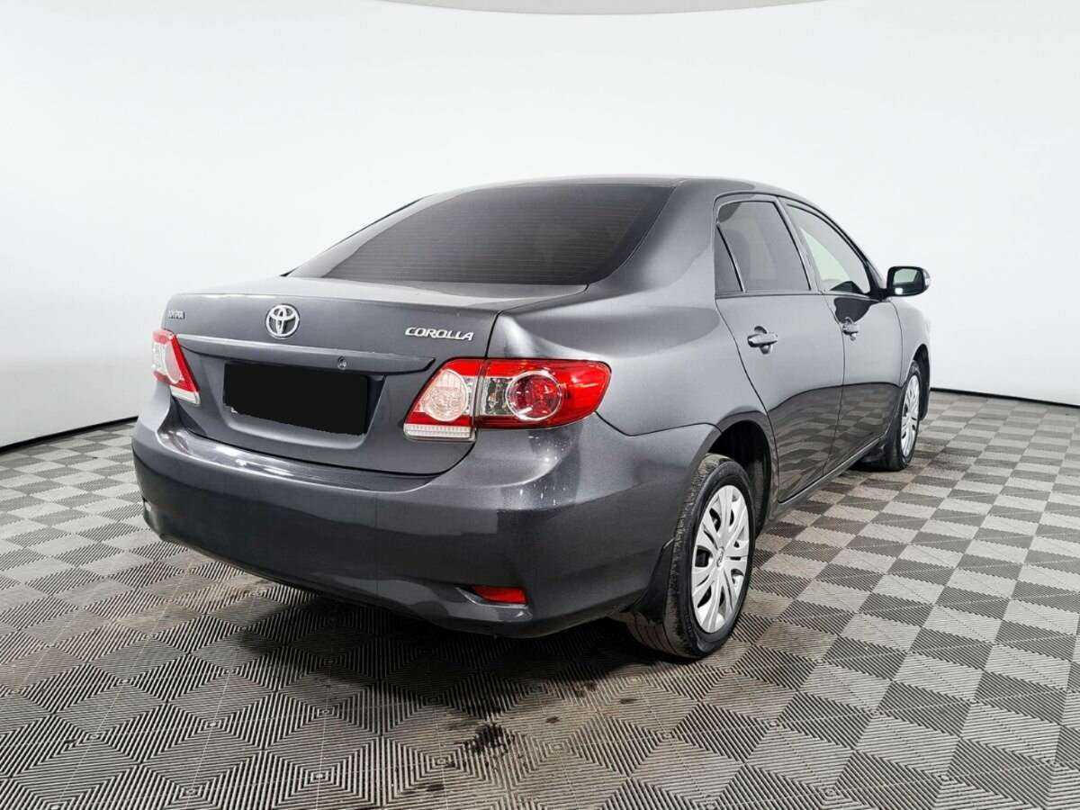 Toyota Corolla б/у, 2012, Механическая. Фото: #3