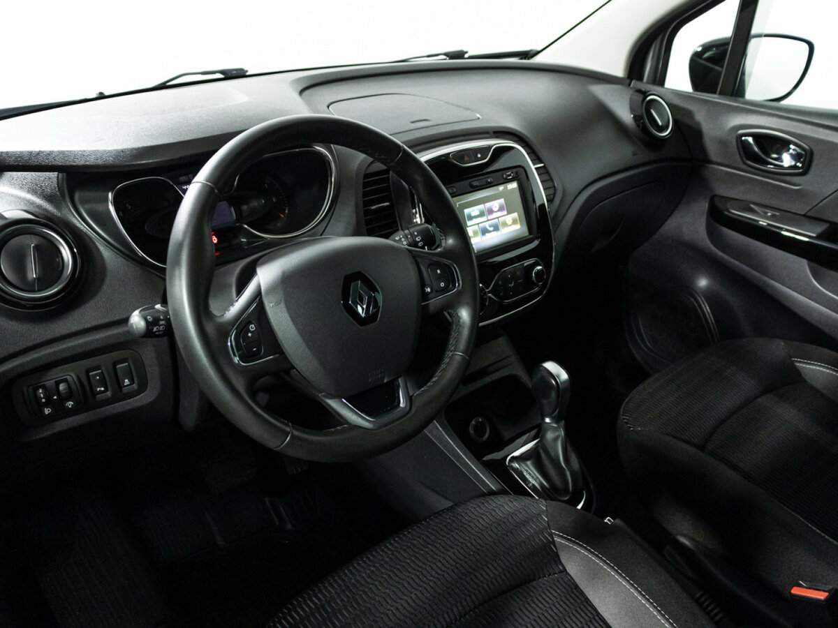 Renault Kaptur б/у, 2017, Автоматическая. Фото: #8