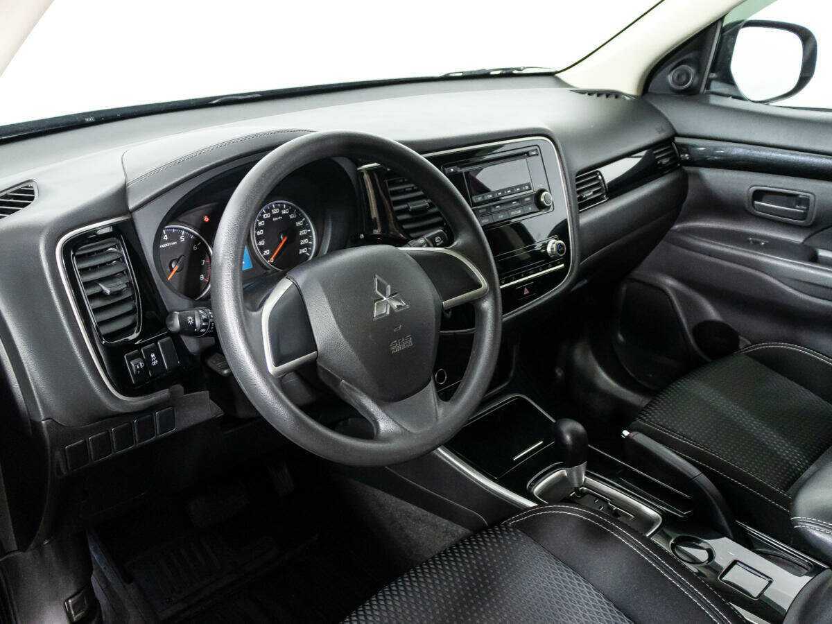 Mitsubishi Outlander б/у, 2021, Вариатор. Фото: #10