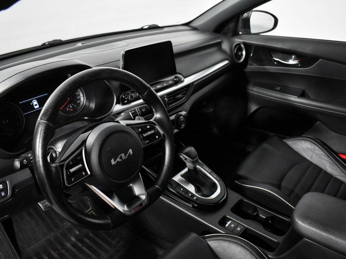 Kia Cerato б/у, 2022, Автоматическая. Фото: #6