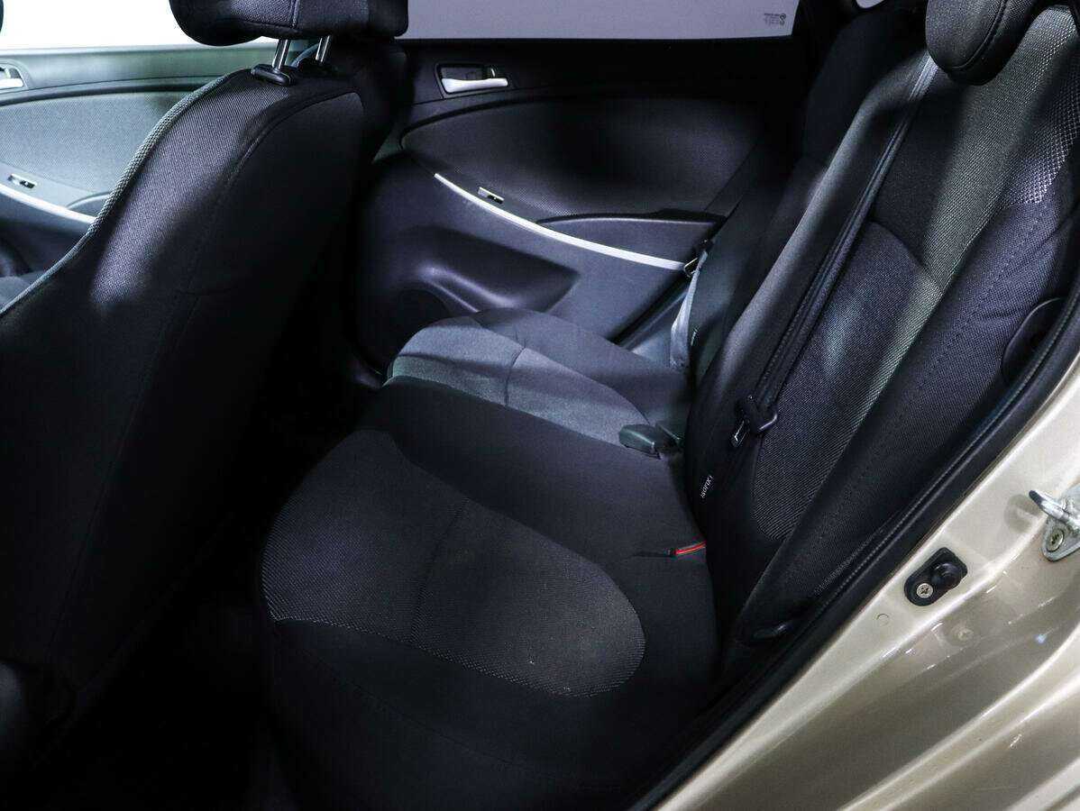Hyundai Solaris б/у, 2013, Автоматическая. Фото: #7