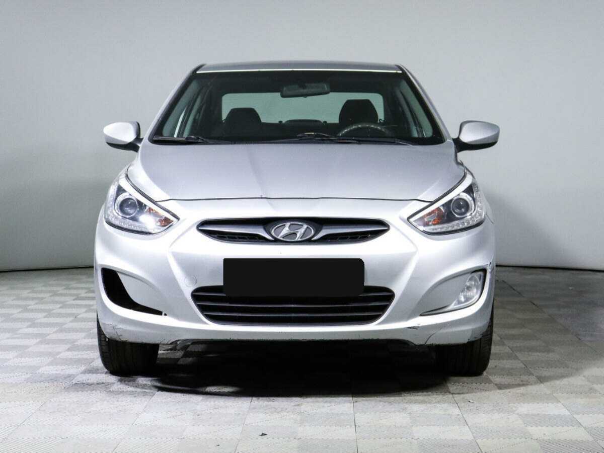 Hyundai Solaris б/у, 2013, Автоматическая. Фото: #1