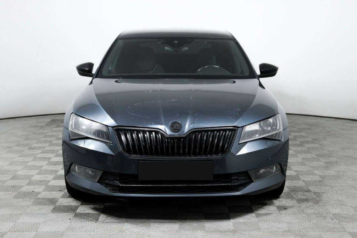 Skoda Superb б/у, 2017, Роботизированная. Фото: #1