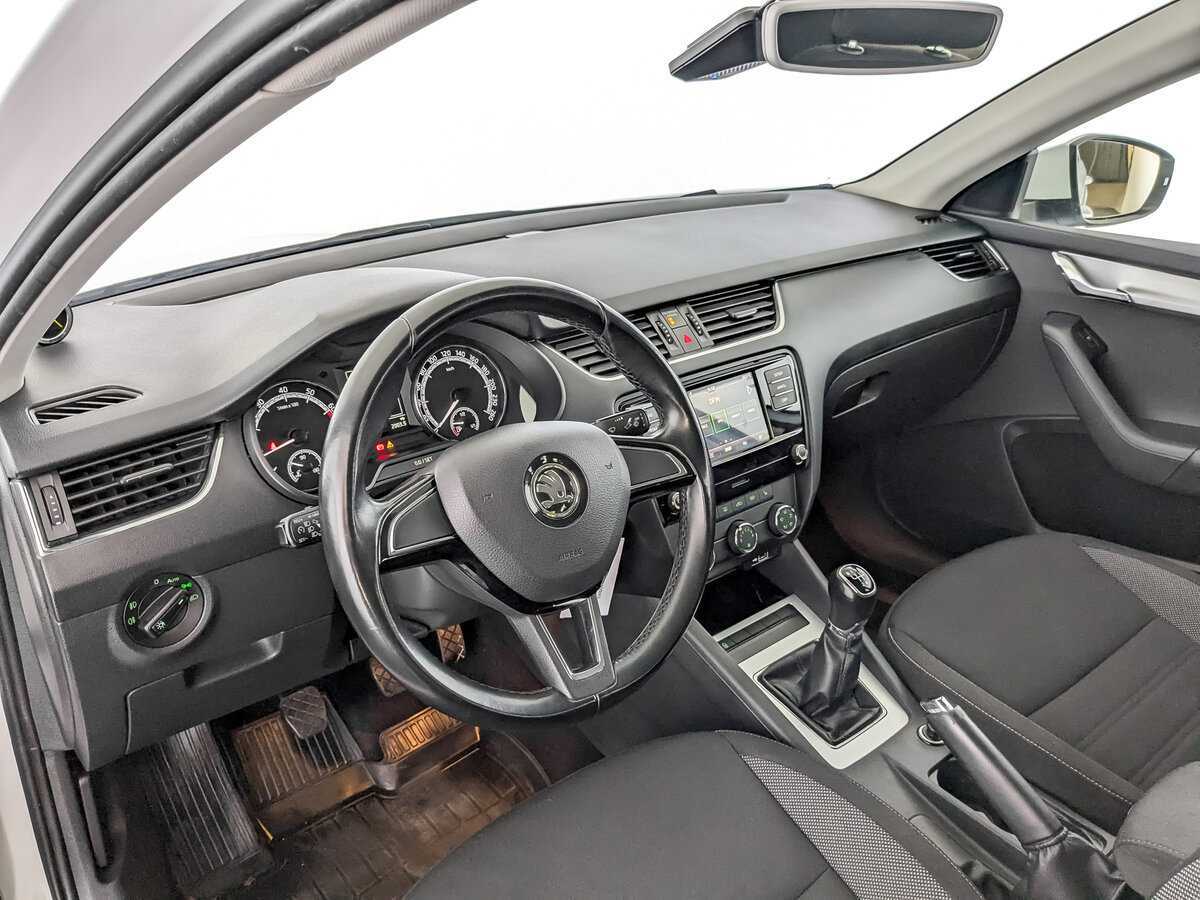 Skoda Octavia б/у, 2019, Механическая. Фото: #14