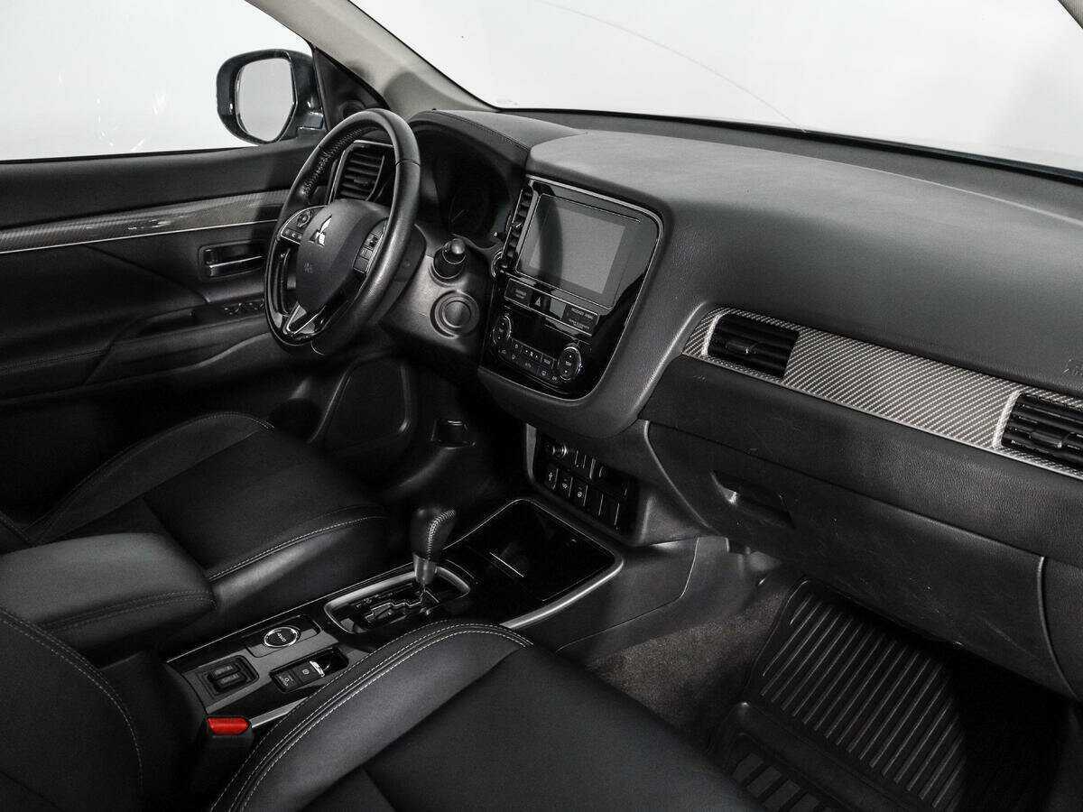 Mitsubishi Outlander б/у, 2019, Вариатор. Фото: #8
