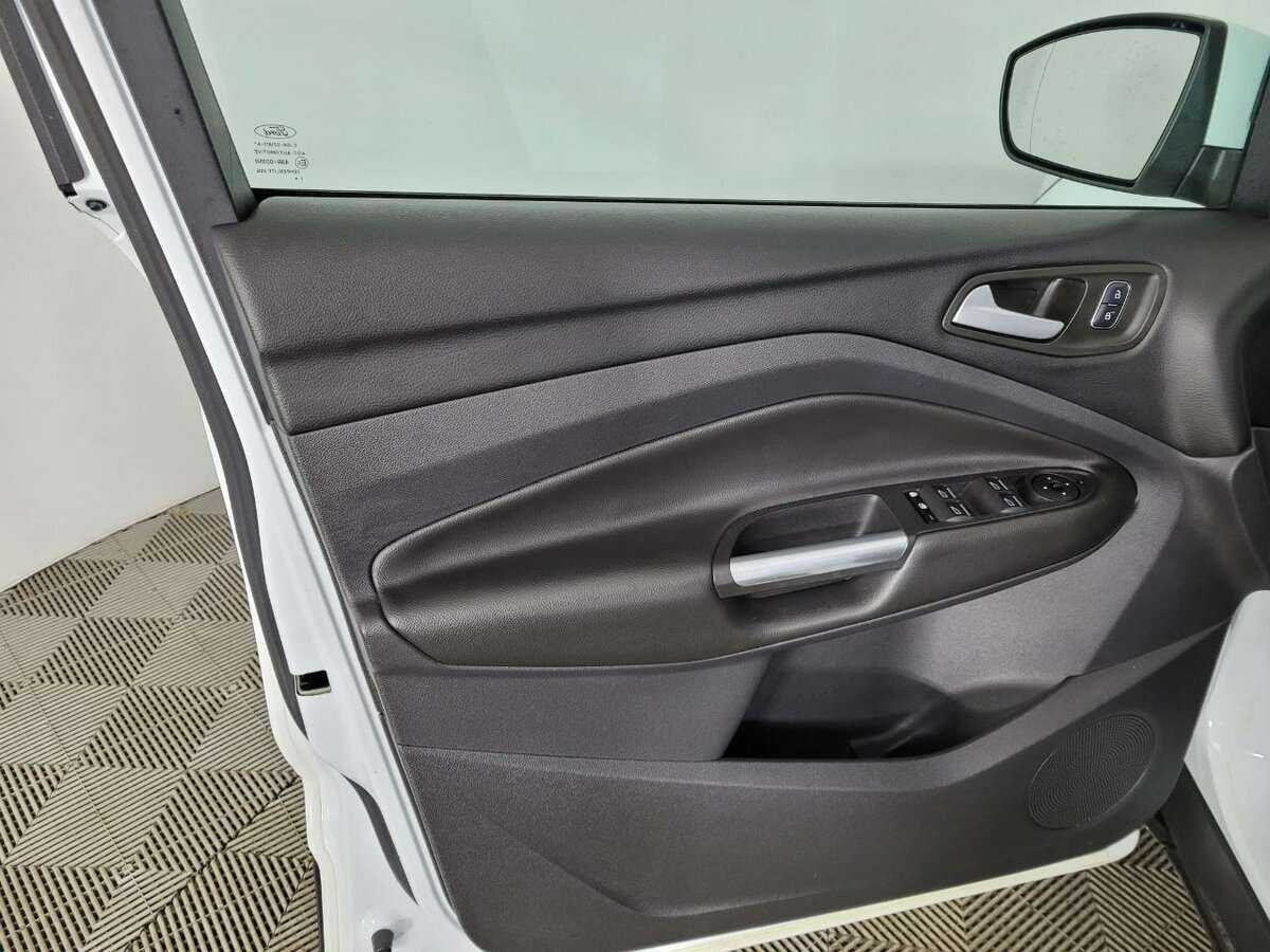 Ford Kuga б/у, 2018, Автоматическая. Фото: #7