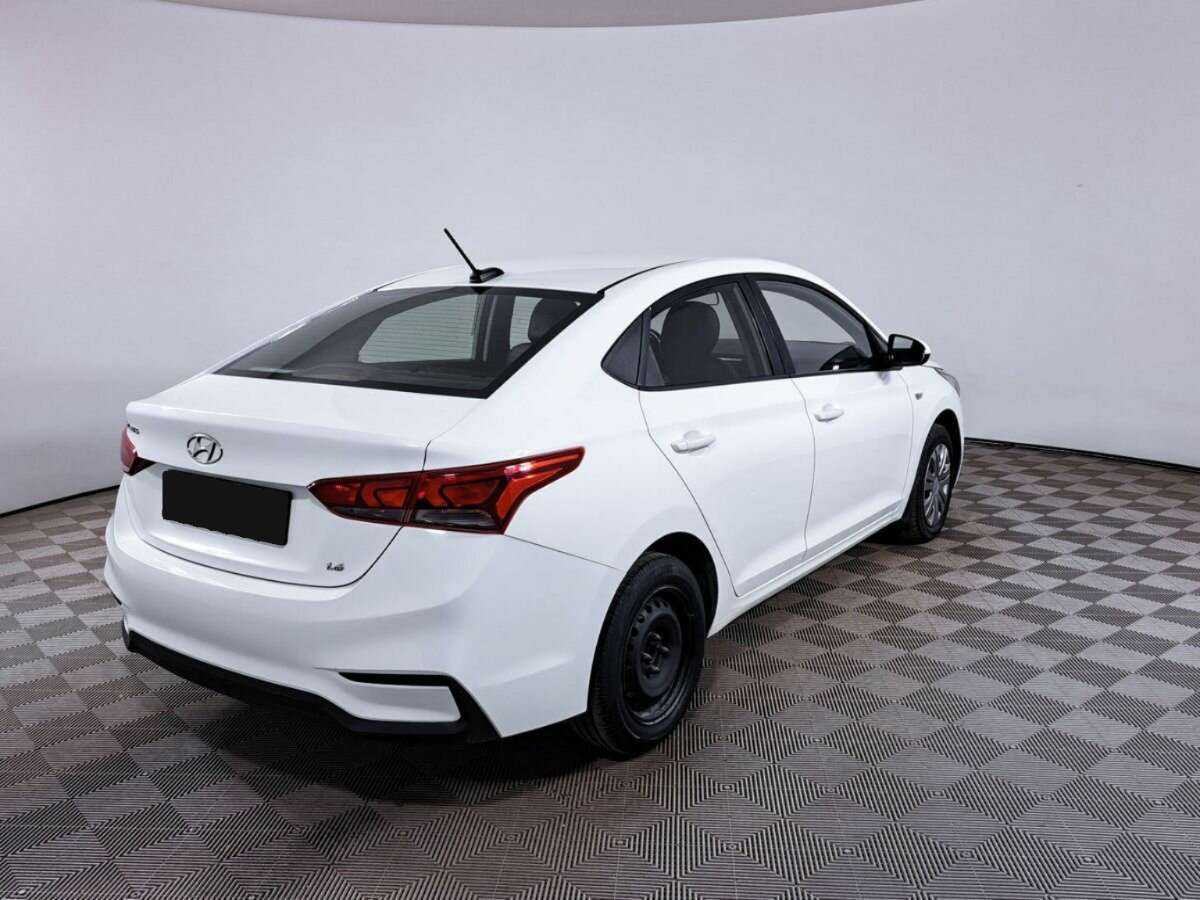 Hyundai Solaris б/у, 2017, Механическая. Фото: #4
