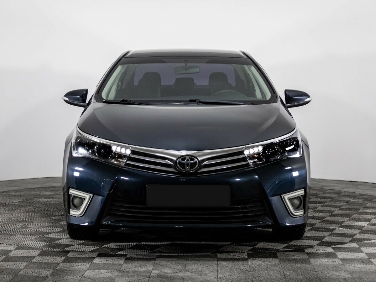 Toyota Corolla б/у, 2014, Механическая. Фото: #1