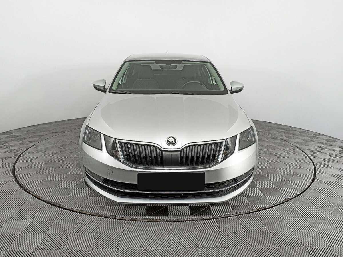 Skoda Octavia б/у, 2018, Роботизированная. Фото: #1