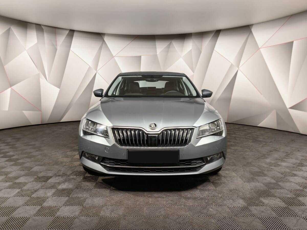 Skoda Superb б/у, 2017, Роботизированная. Фото: #6
