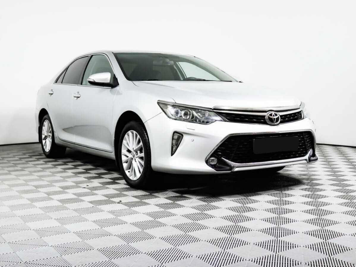 Toyota Camry б/у, 2015, Автоматическая. Фото: #2