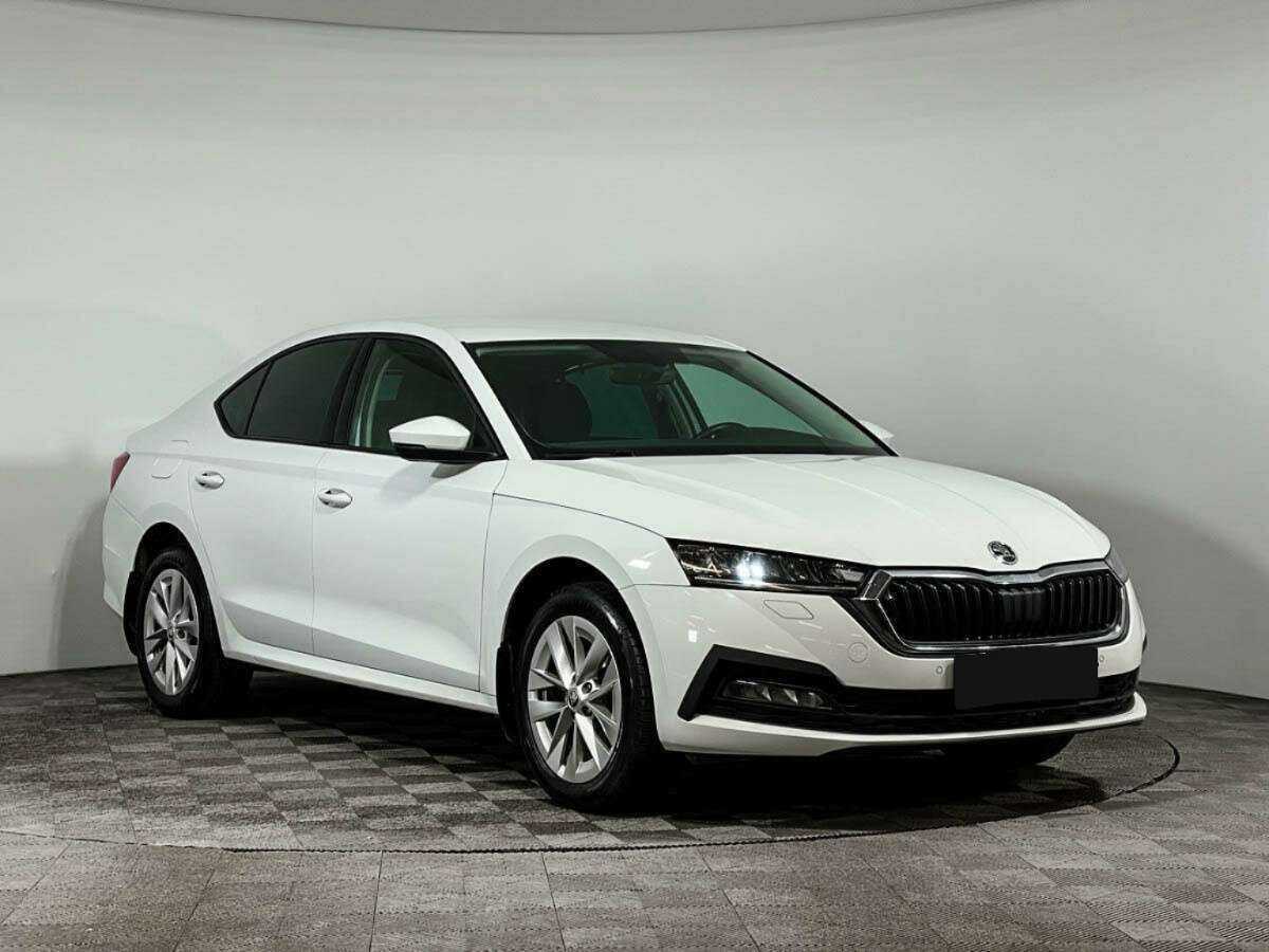 Skoda Octavia б/у, 2020, Автоматическая. Фото: #2