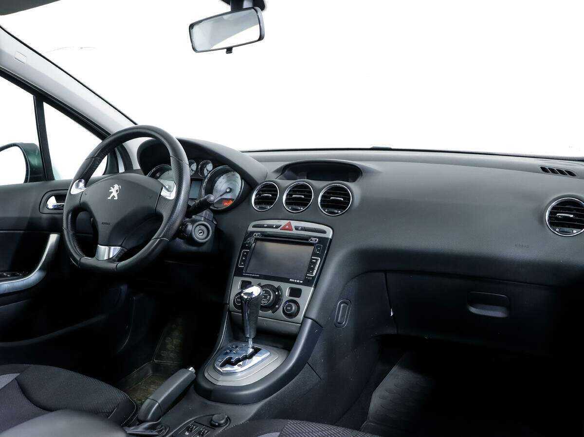 Peugeot 408 б/у, 2016, Автоматическая. Фото: #8