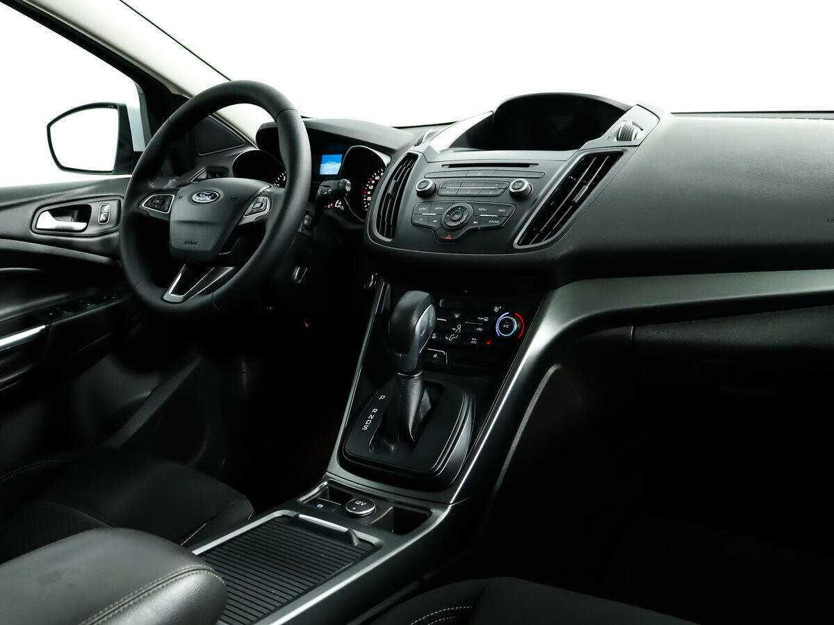 Ford Kuga б/у, 2017, Автоматическая. Фото: #9